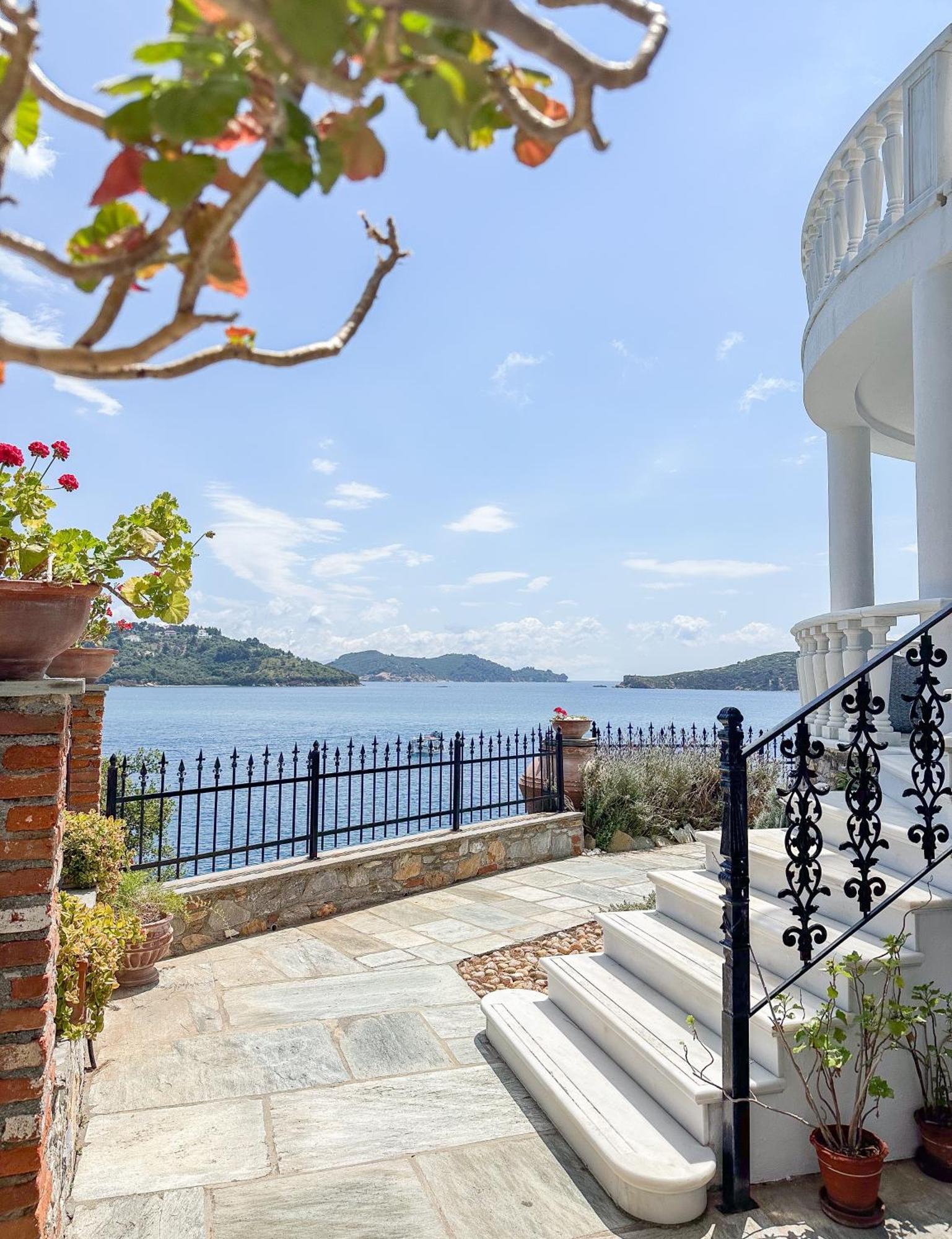 Ourania'S Mansion Hotel Скиатос Екстериор снимка