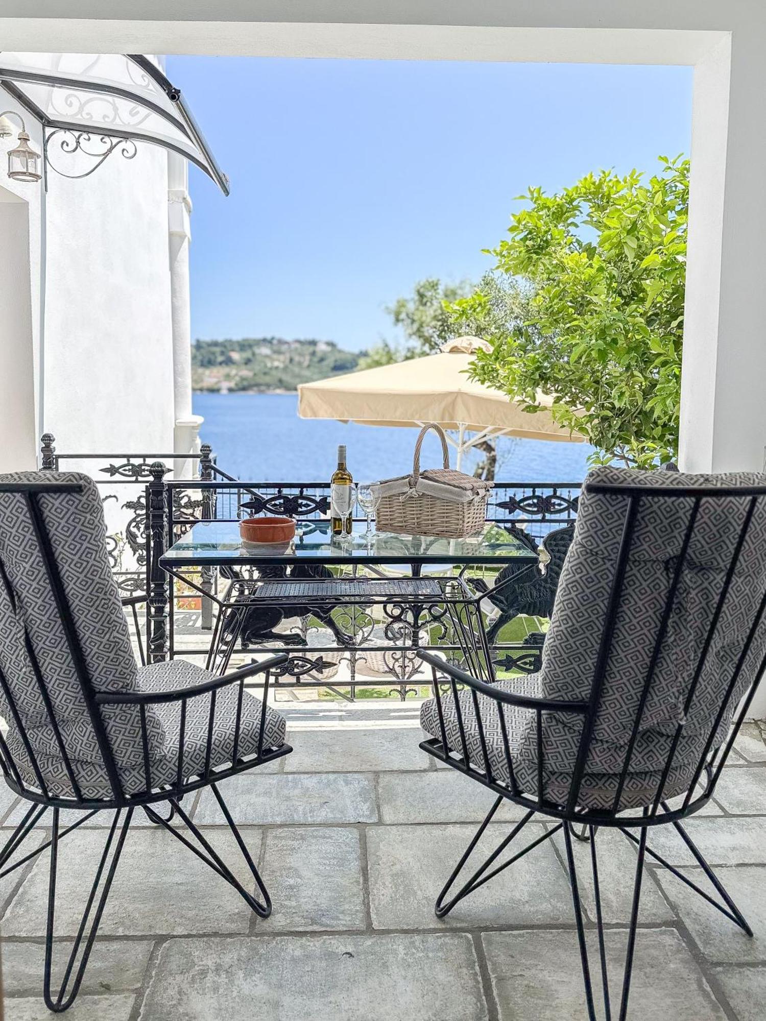 Ourania'S Mansion Hotel Скиатос Екстериор снимка