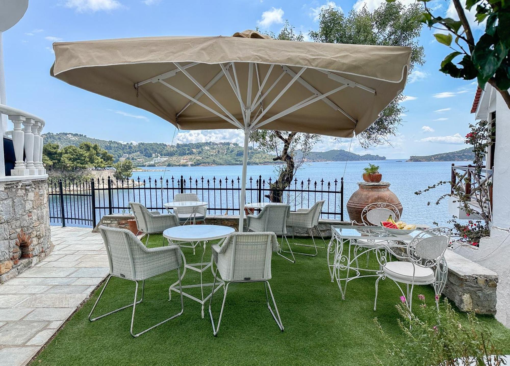 Ourania'S Mansion Hotel Скиатос Екстериор снимка